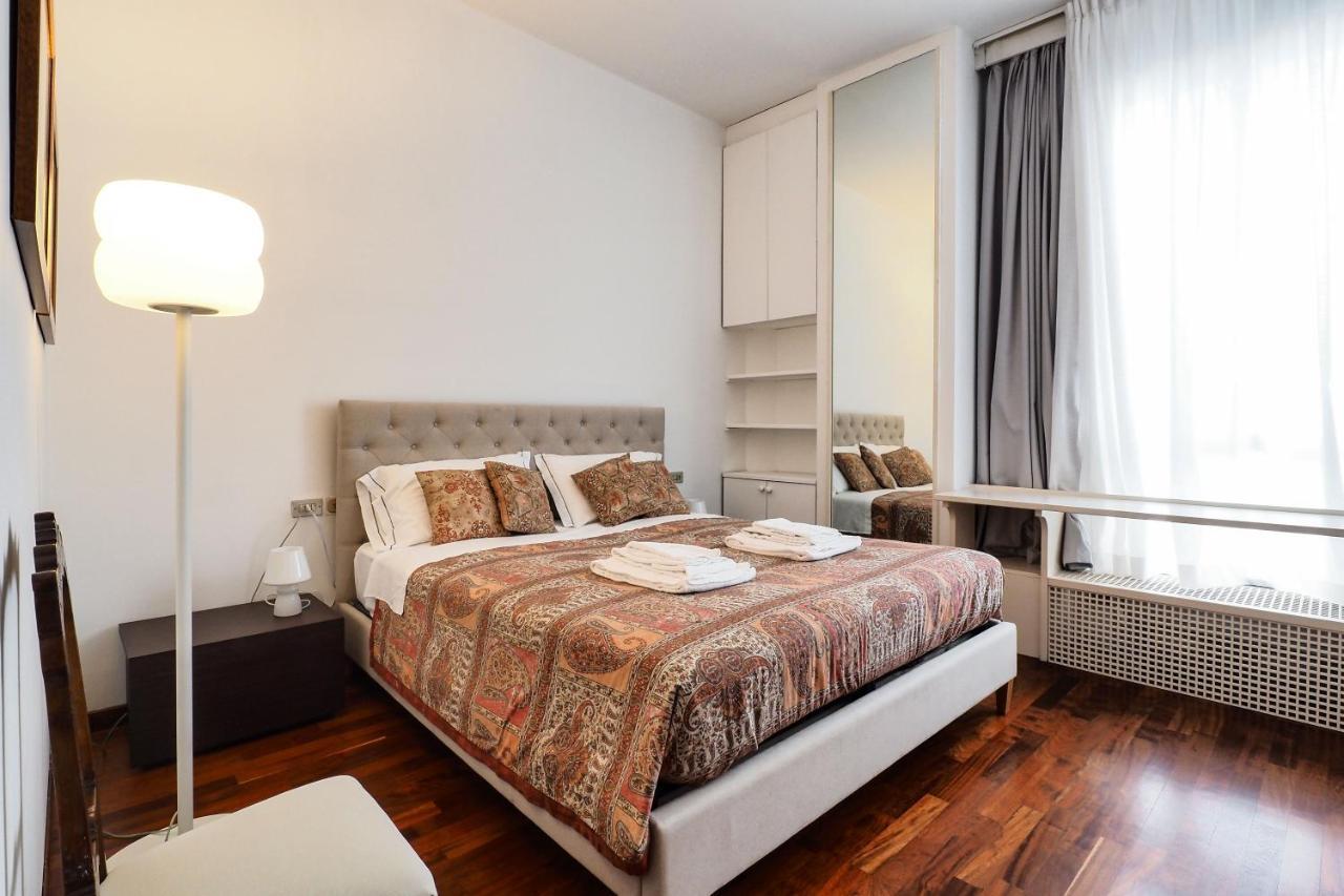 Duomo Luxury Apartment VI Mediolan Zewnętrze zdjęcie